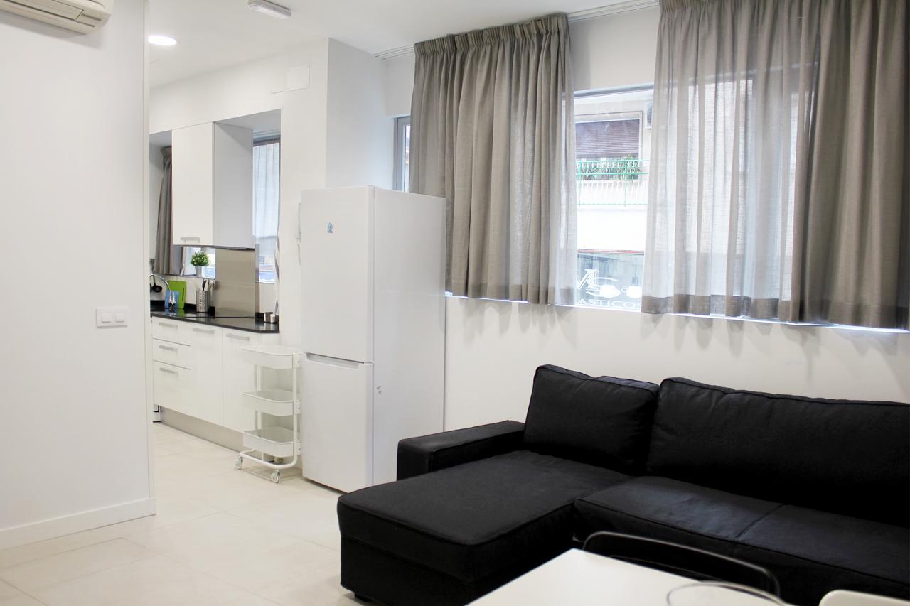 Apartamentos Funway Мадрид Экстерьер фото
